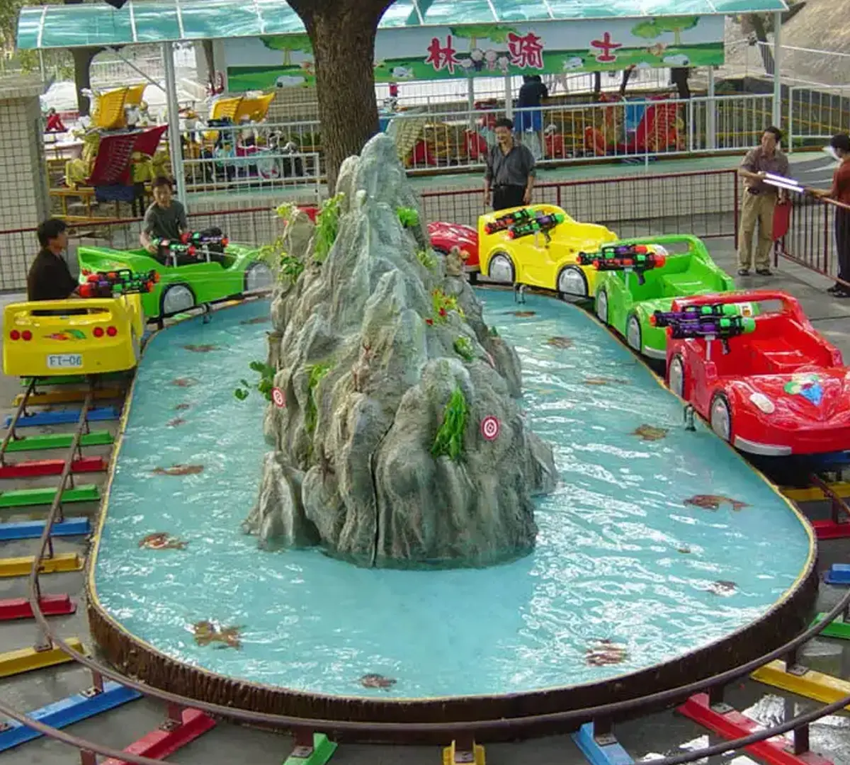 Pegasus Pirate Ship - amusement ride