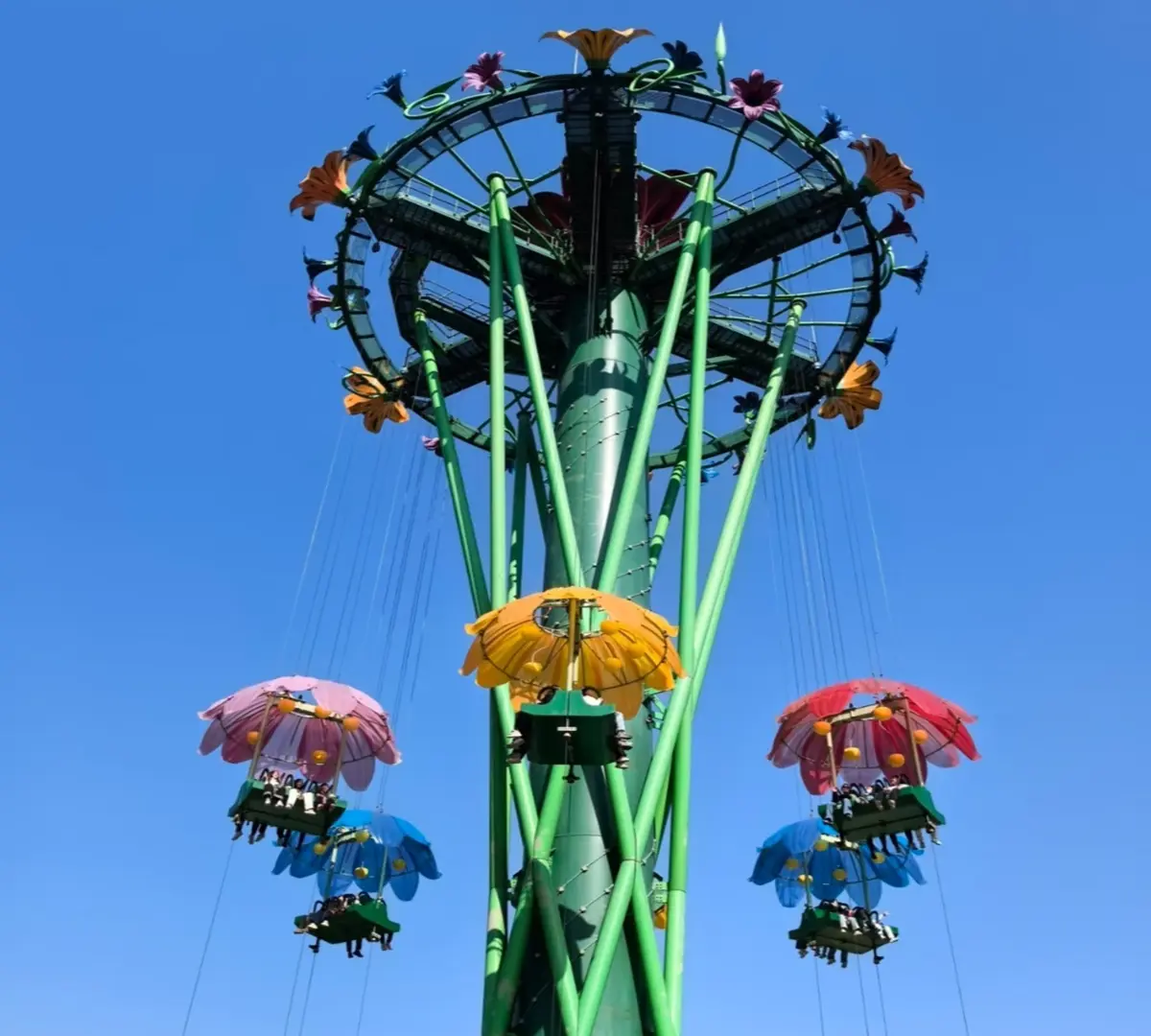 Pegasus Pirate Ship - amusement ride